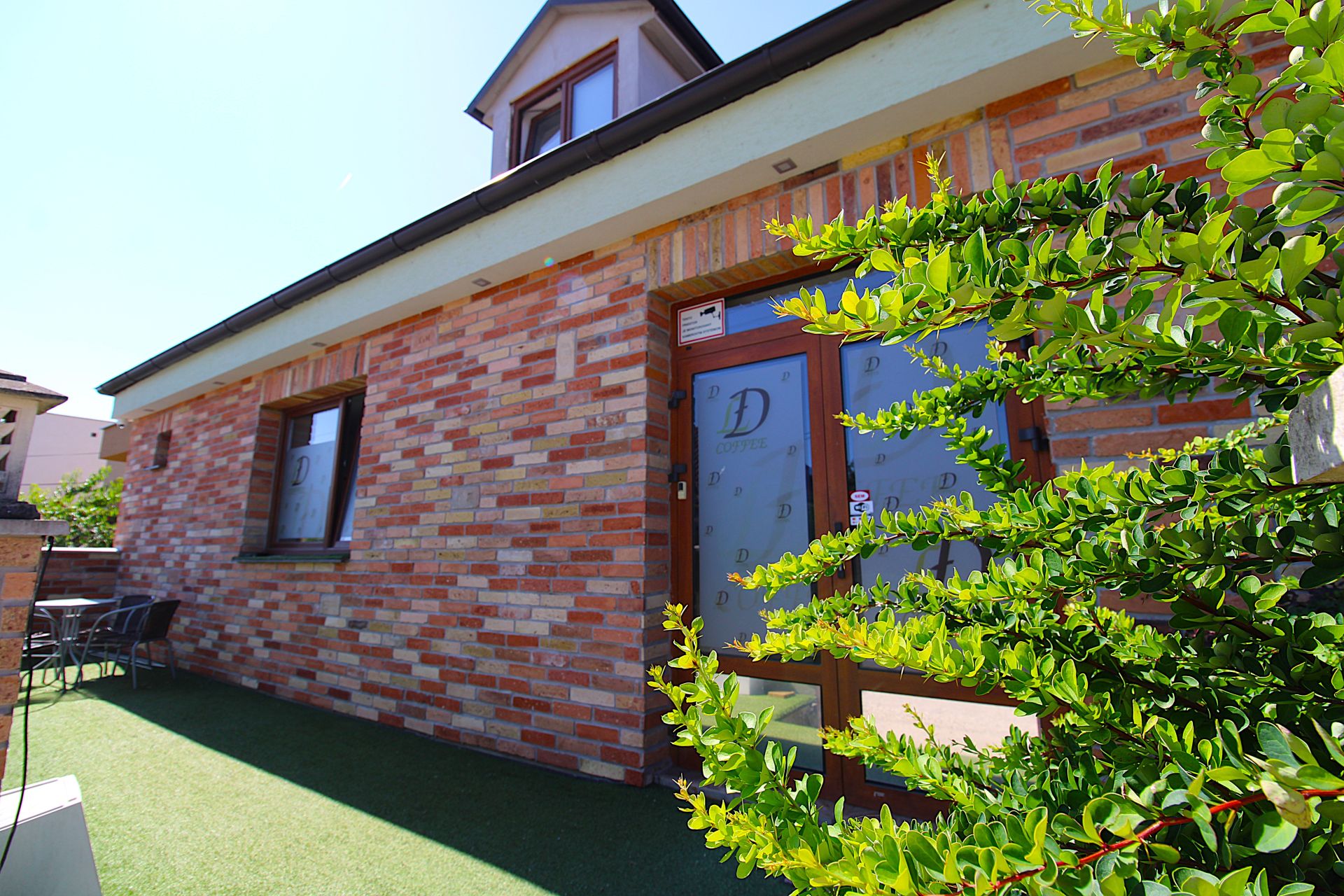 PRENAJATÉ - Obchodné priestory v Maduniciach