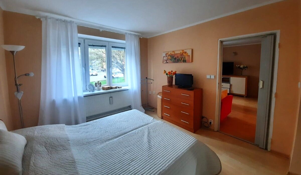 PRENAJATÉ - 2,5 izbový byt v centre Nitry