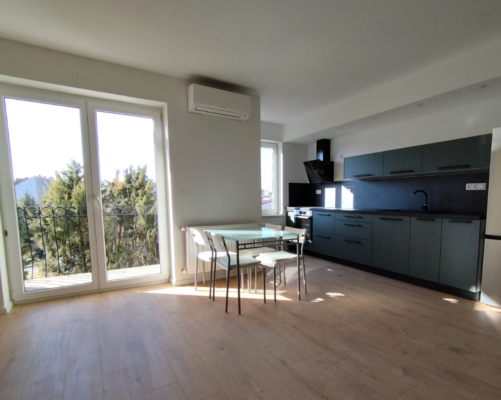 PRENAJATÉ -3-izbový byt v centre Piešťan