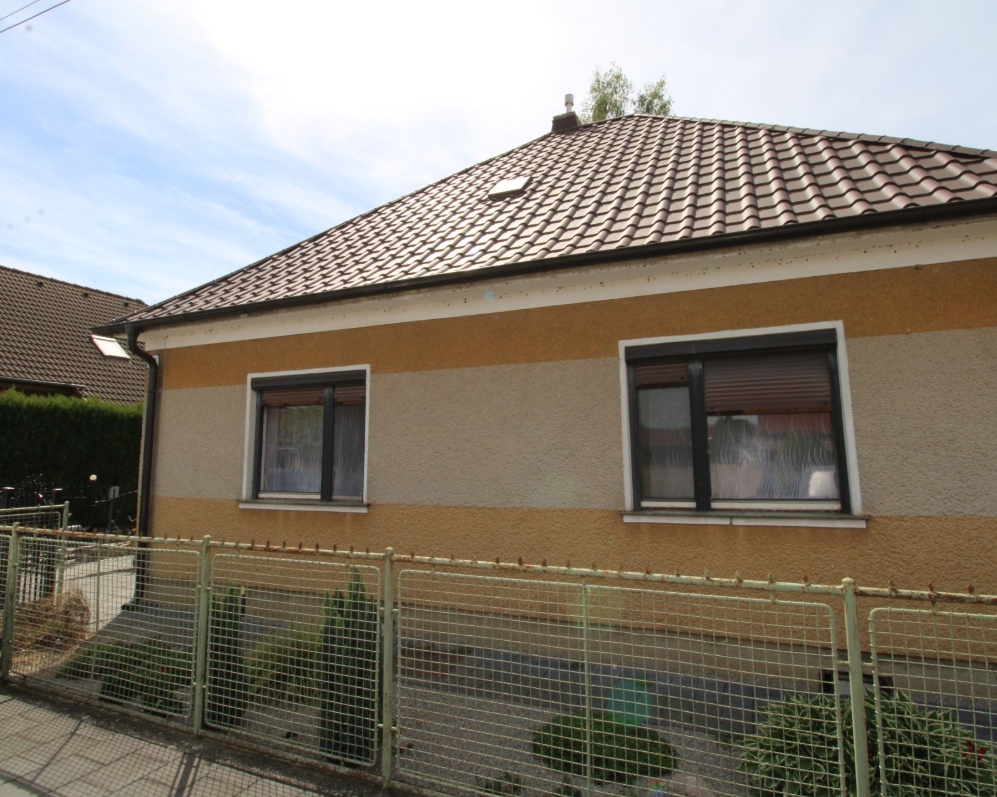 PREDANÉ - Rodinný dom v obci Čab pri Nitre